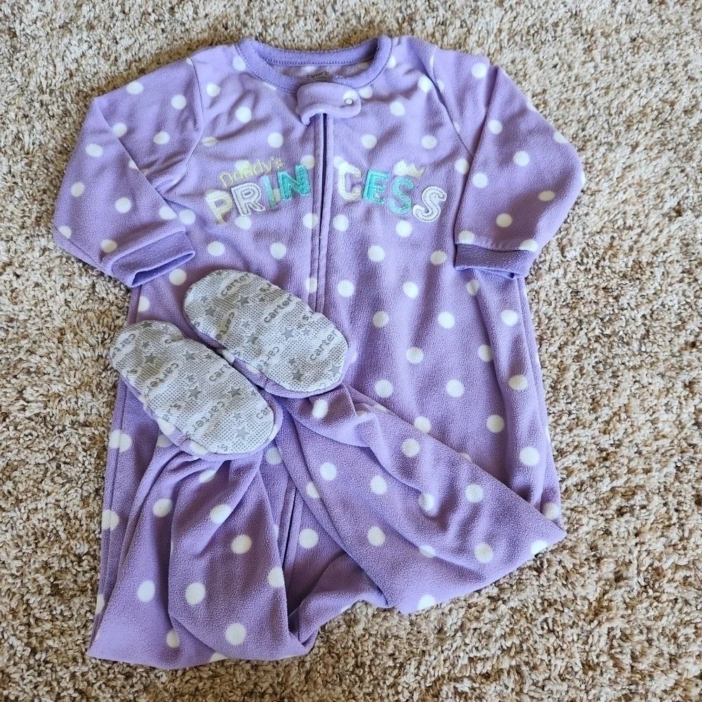 Carter's sleeper with feet - Picture 2 of 5